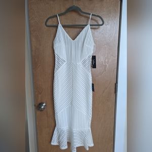 Lulu's Midi Trumpet Dress in white (XS) NEW